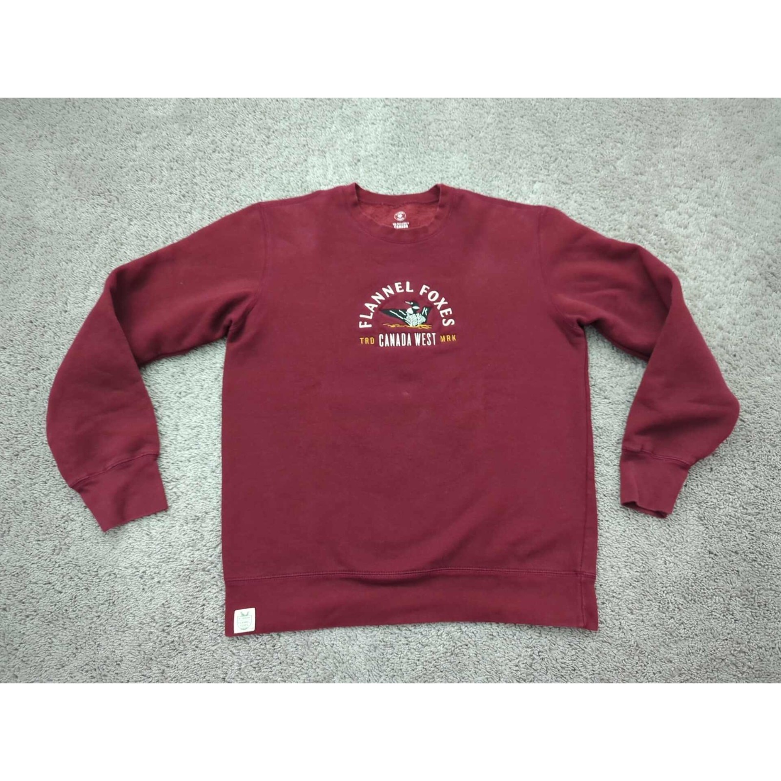 Flannel Foxes Pullover Mens Small Red Sweatshirt Made In Canada
